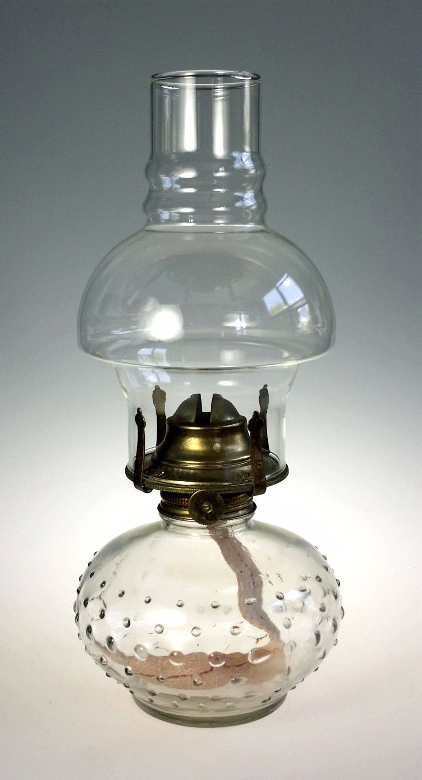 antique-lamplight-farms-oil-lamps-15-unique-pieces-that-can-decorate