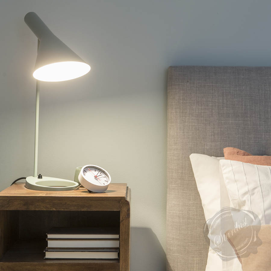 10 key tips for choosing the ideal Bedside table reading lamps