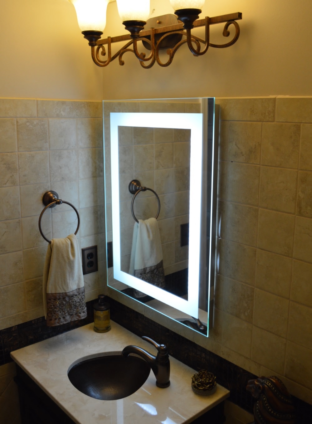 10 benefits of Lighted vanity mirror wall | Warisan Lighting