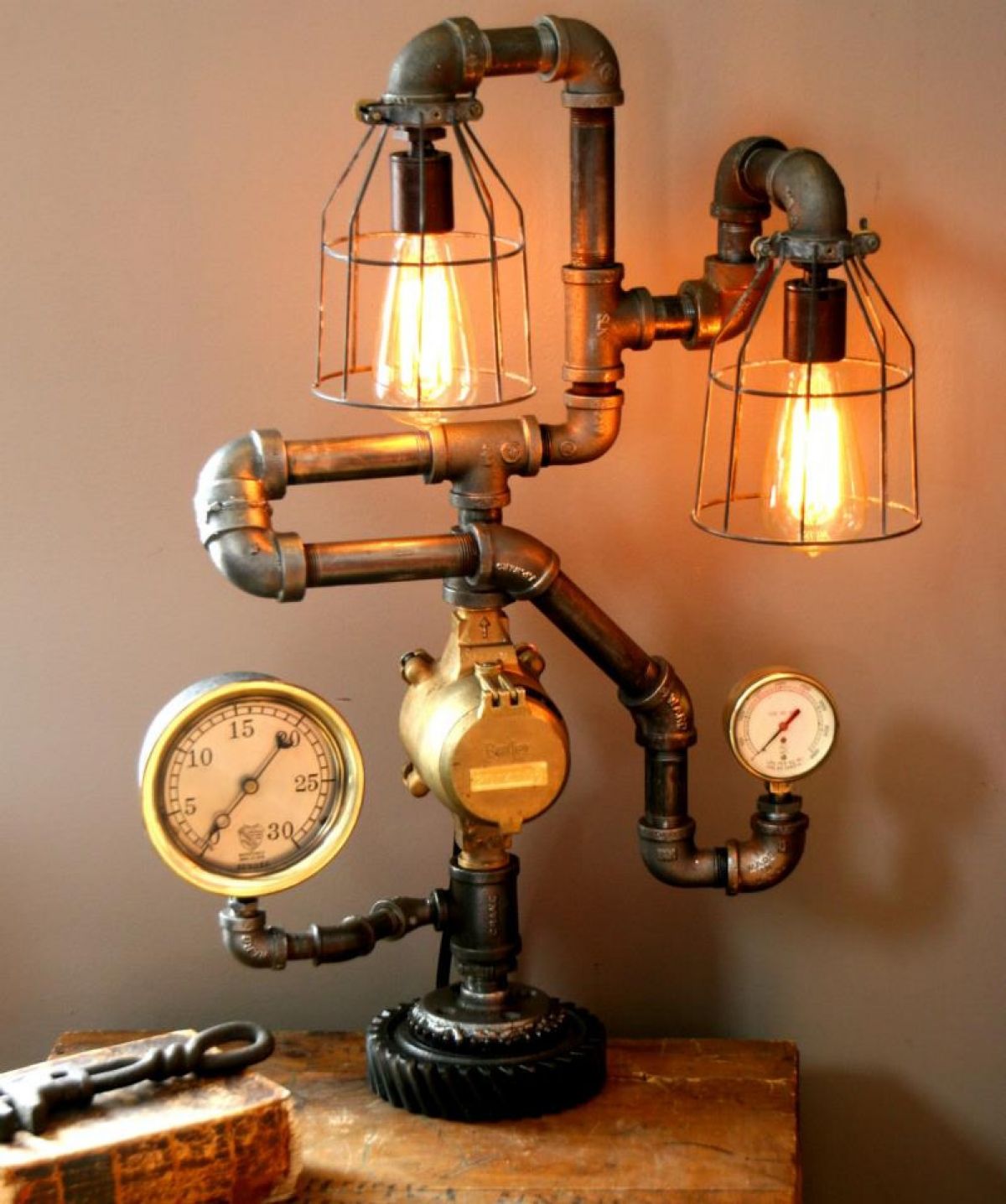 Steampunk lamps - 25 ways to add a touch of vintage and high ranked