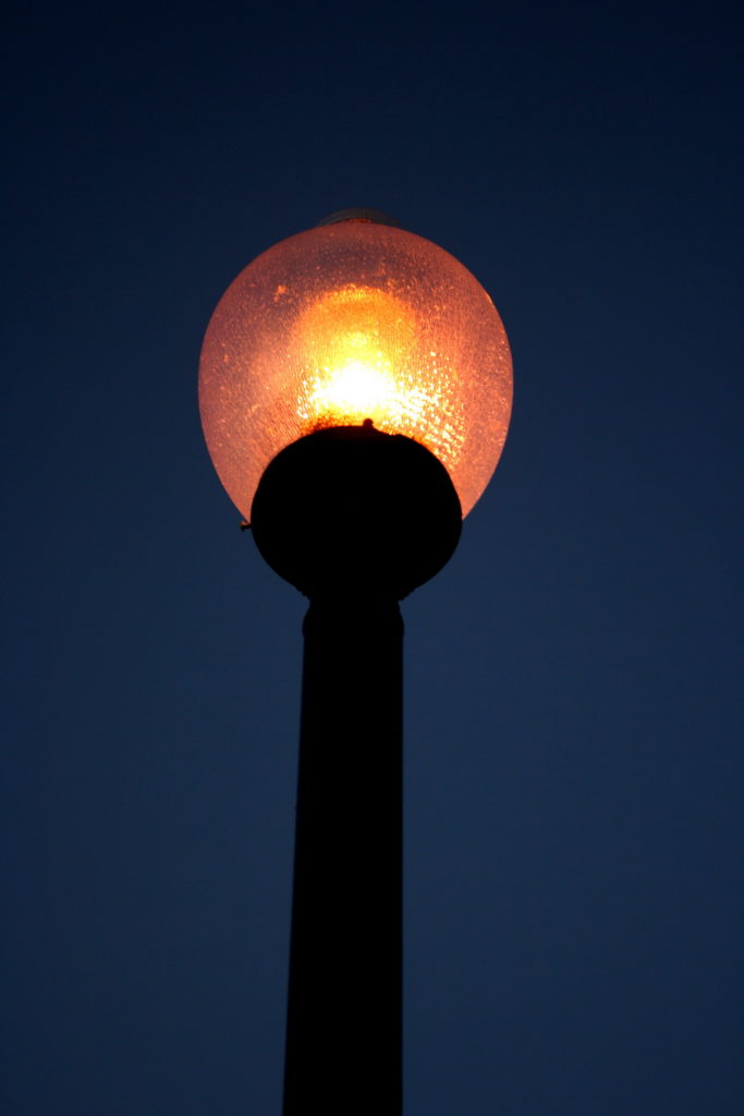 10 New Facts To Discover About Street Lamp At Night Warisan Lighting