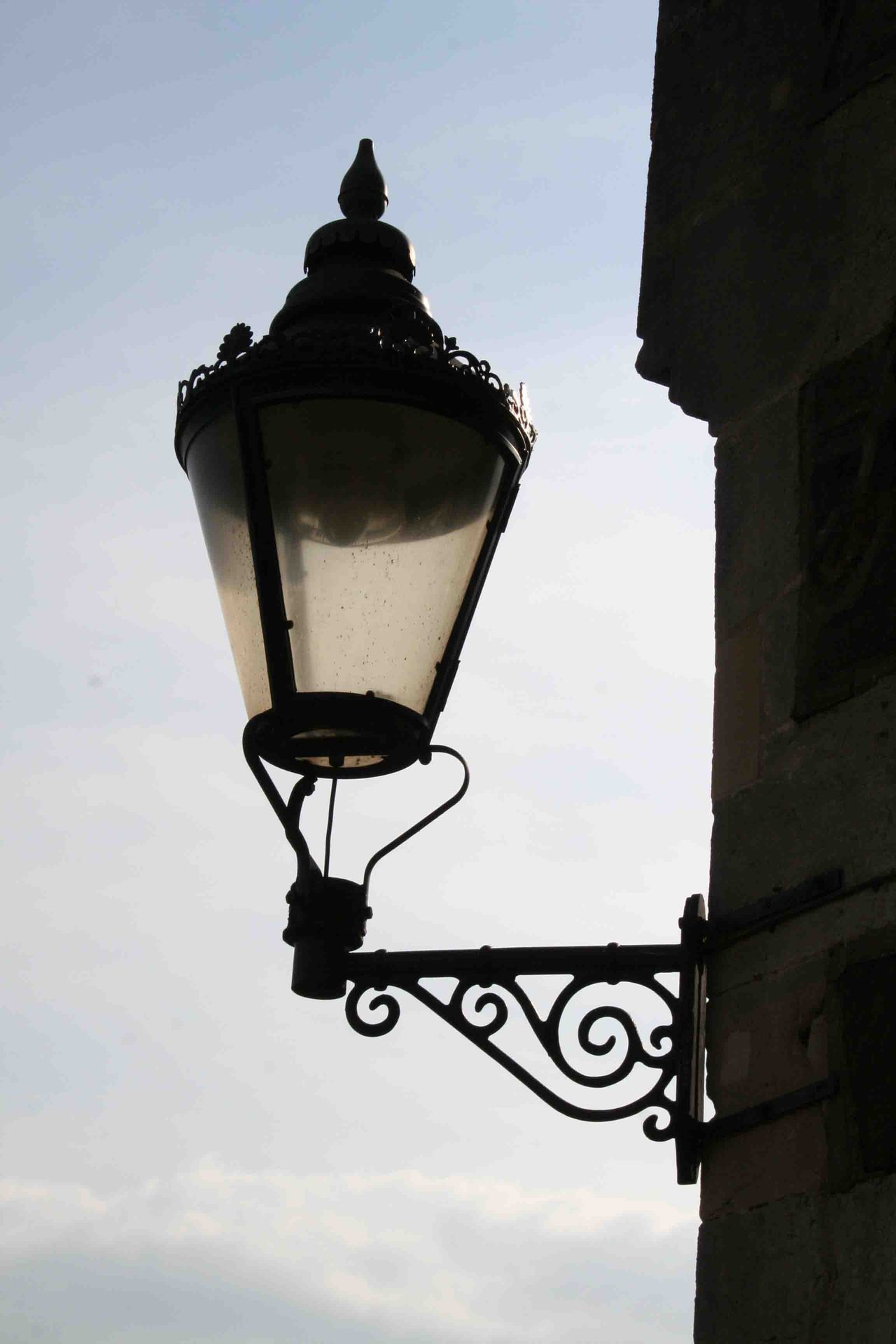 Victorian street lamp Warisan Lighting