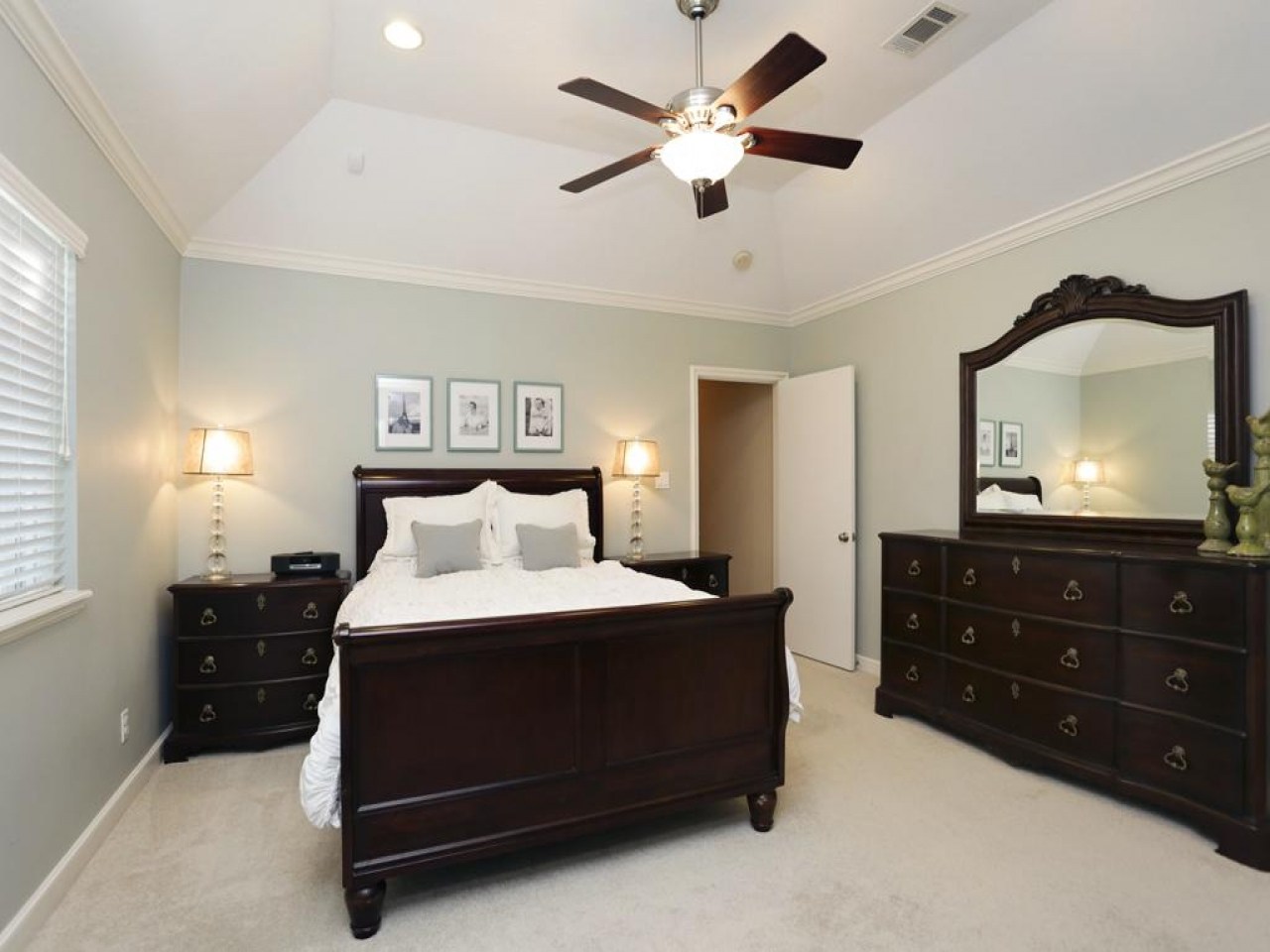 Master bedroom ceiling fans - 25 methods to save your money | Warisan