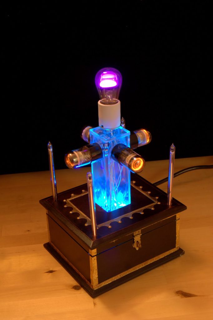 Control the stream of energy through the Argon lamp Warisan Lighting