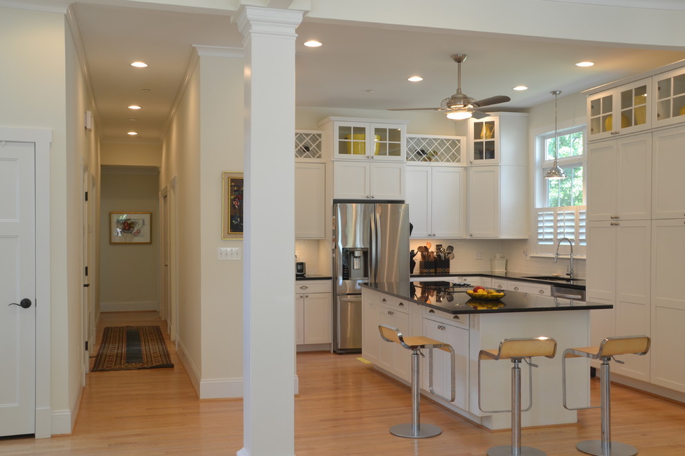 small kitchen fan with light