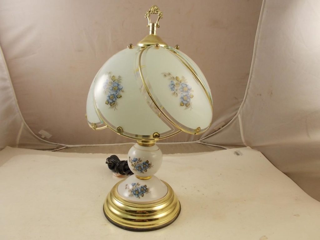 3 way touch lamps the beauty and upkeep of your home Warisan Lighting