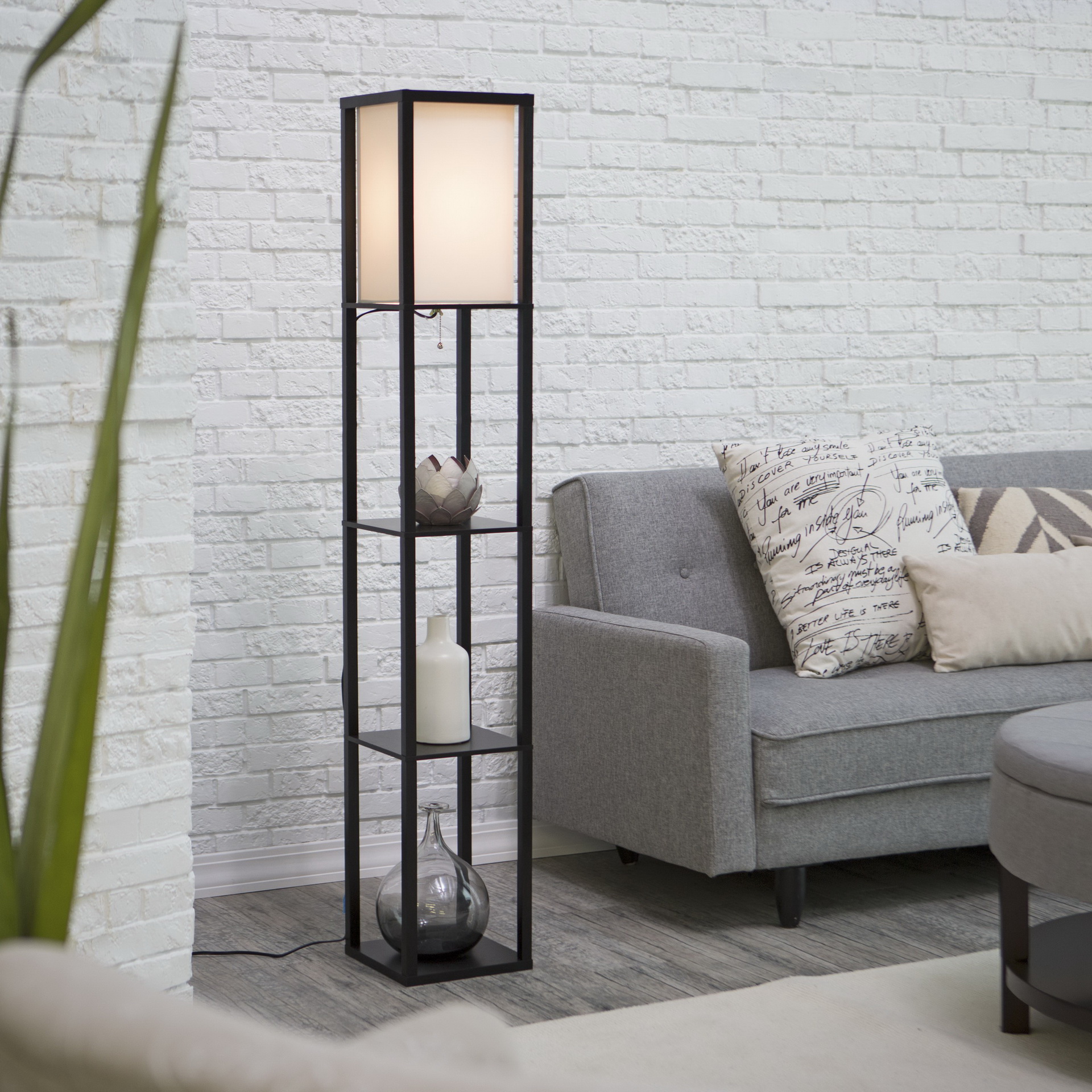 adesso-floor-lamp-photo-9