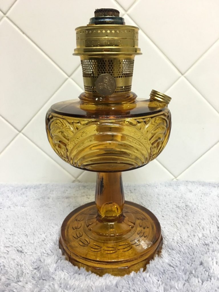 Antique aladdin lamps for sale