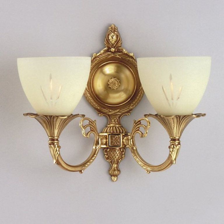 Classic wall lights - 10 methods to Make Your Room Delightful - Warisan ...