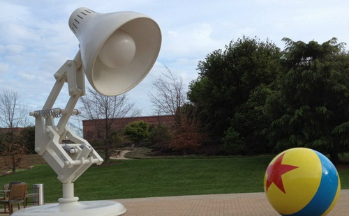 disney-pixar-lamp-photo-16