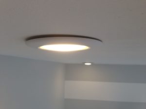 Flat ceiling lights - 10 tips for choosing - Warisan Lighting