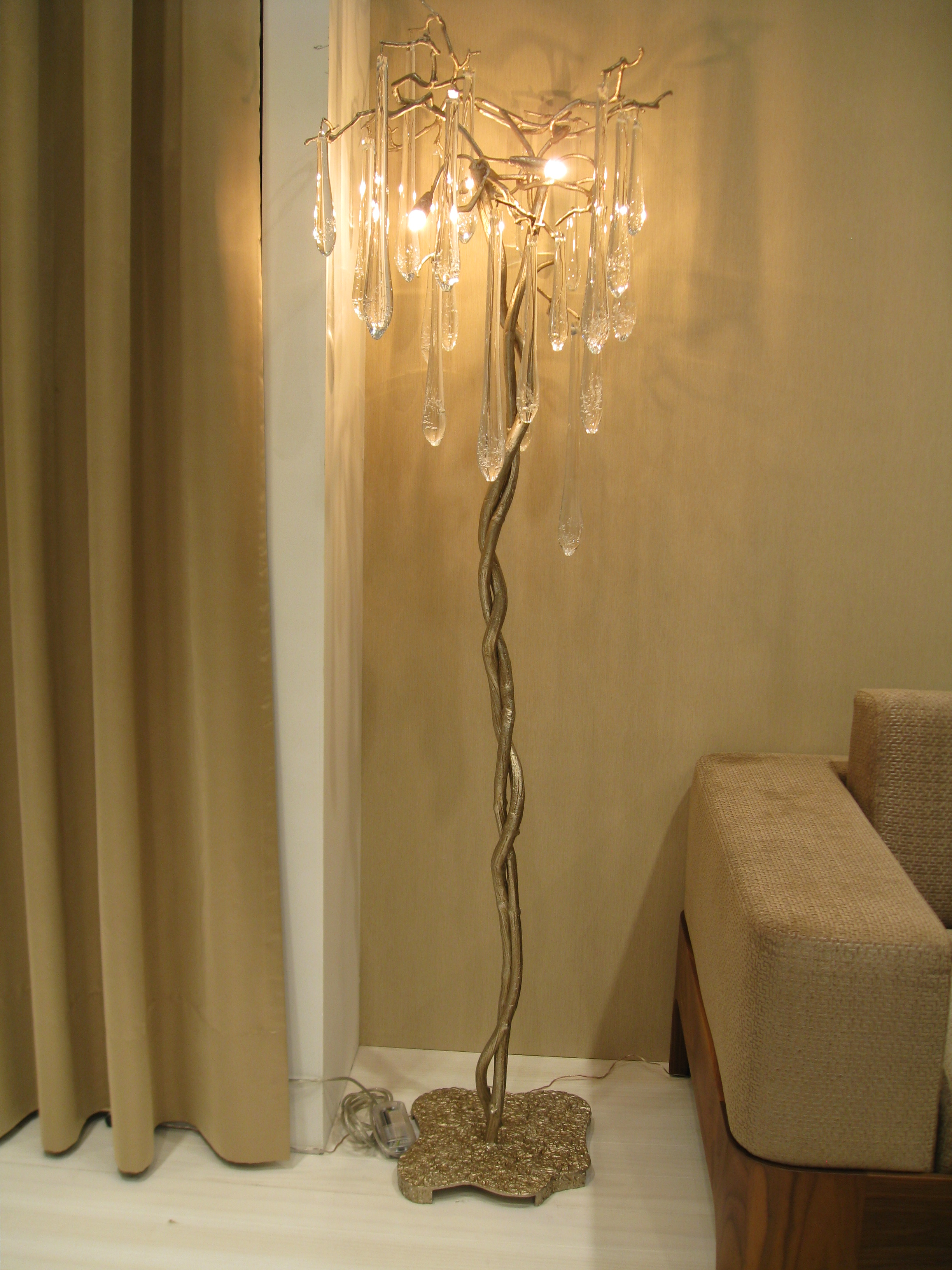 Floor tree lamp - 10 lamps covering any type of lighting needed