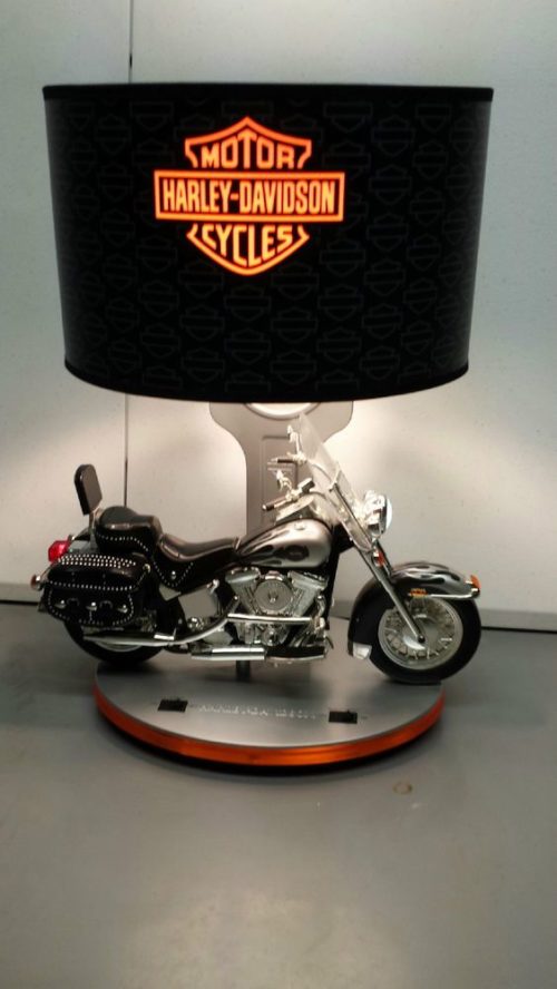 harley-davidson-motorcycle-lamp-photo-4