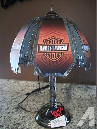 harley-davidson-motorcycle-lamp-photo-5