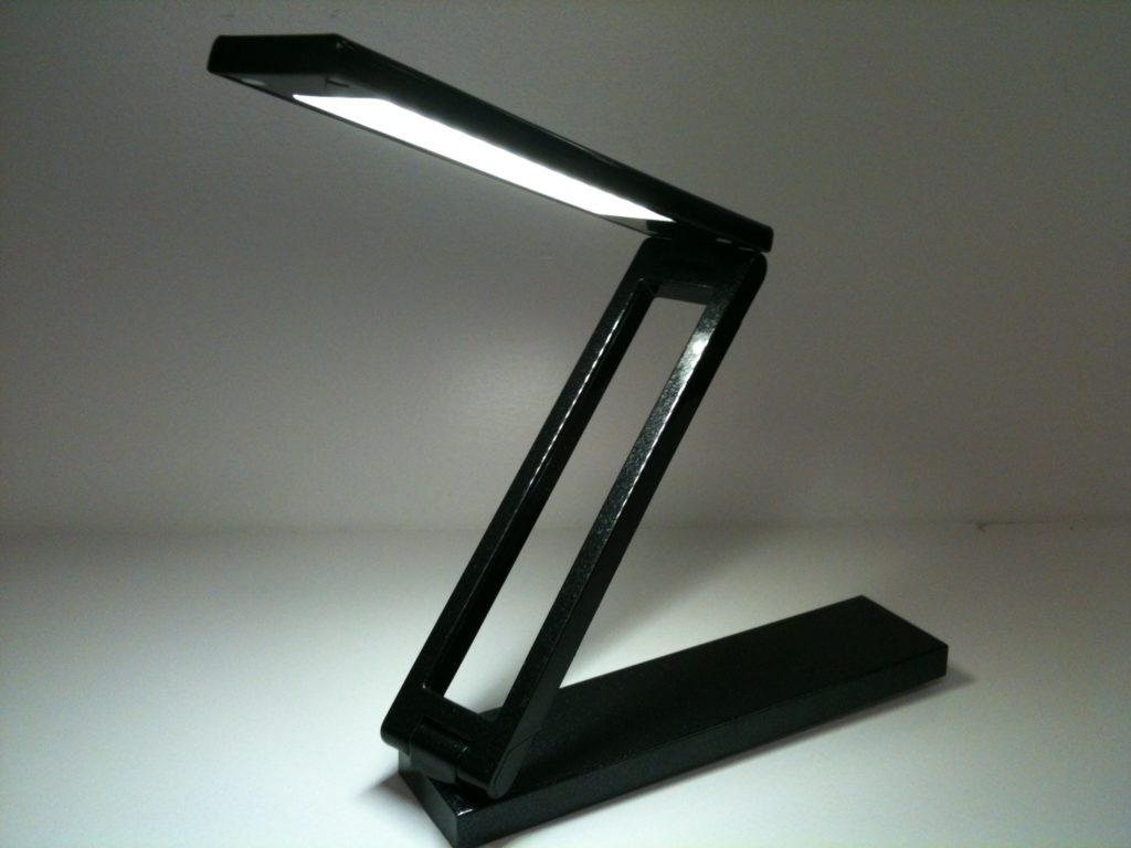 Led desk lamps - making you protected from stress and strain - Warisan ...