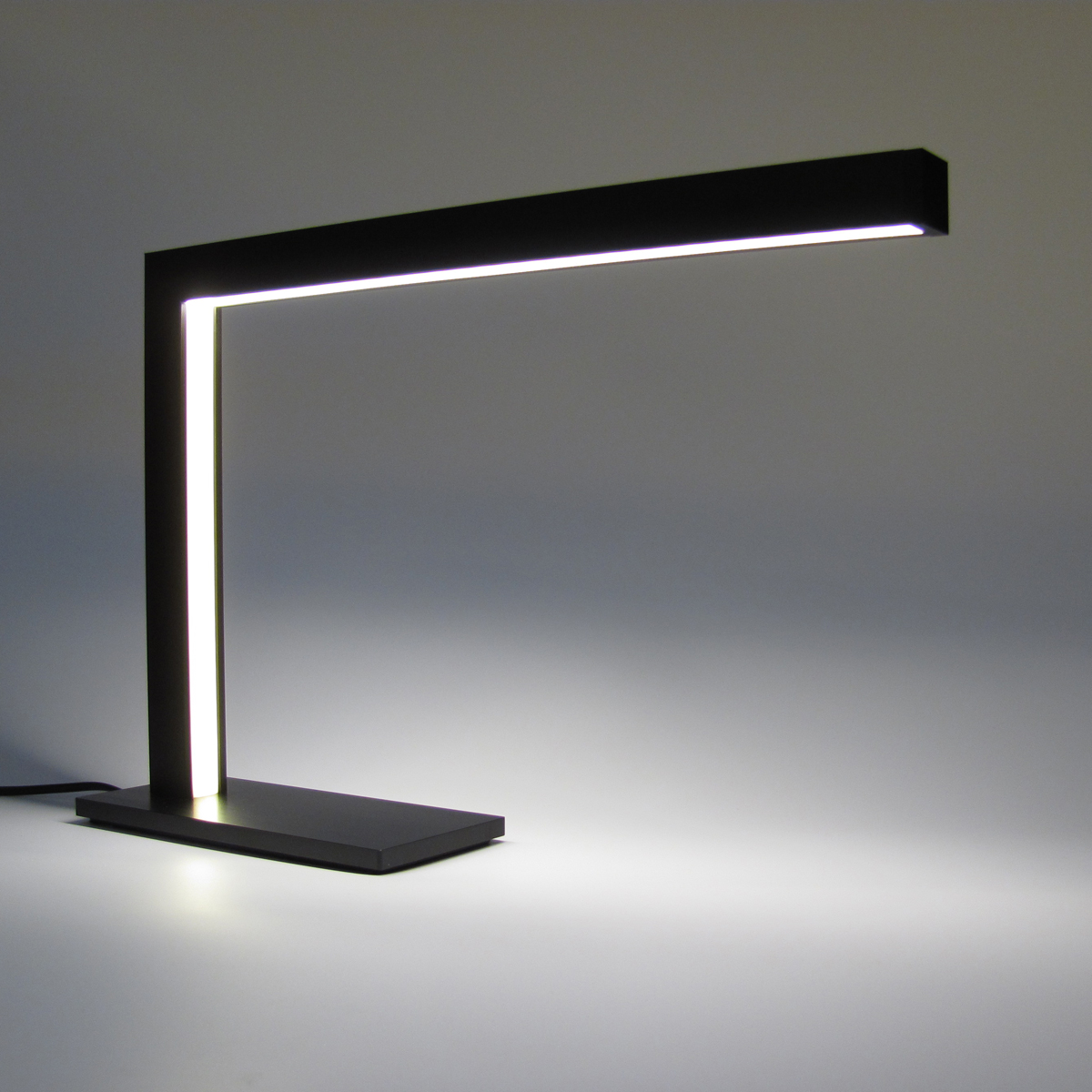 led-desk-lamps-photo-13