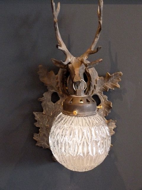 stag-wall-light-photo-8