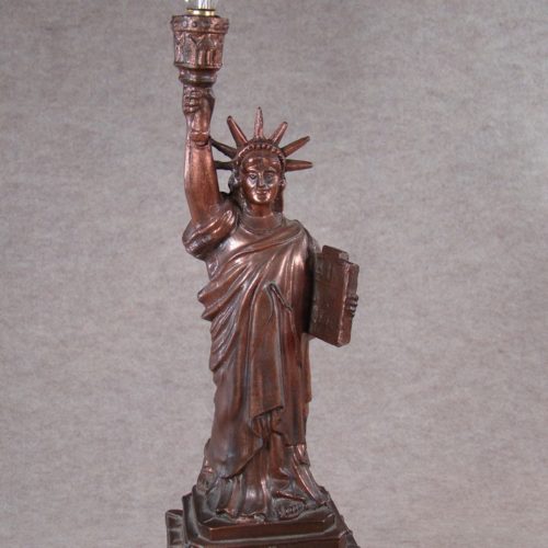 statue-of-liberty-lamp-photo-10