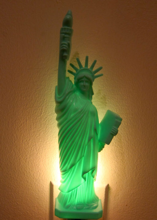 statue-of-liberty-lamp-photo-9