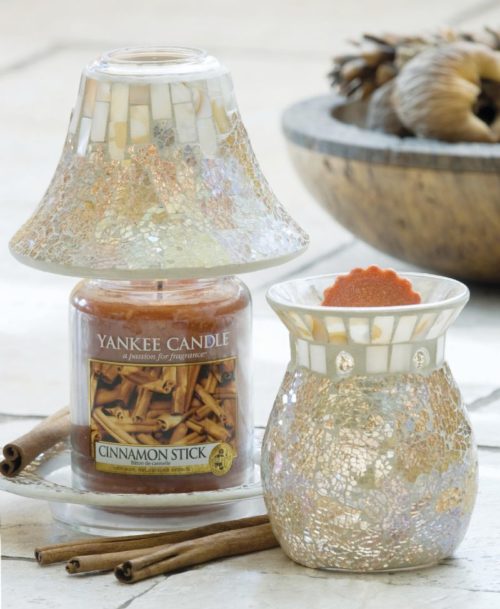 The wonderful aroma of Yankee candle lamp Warisan Lighting