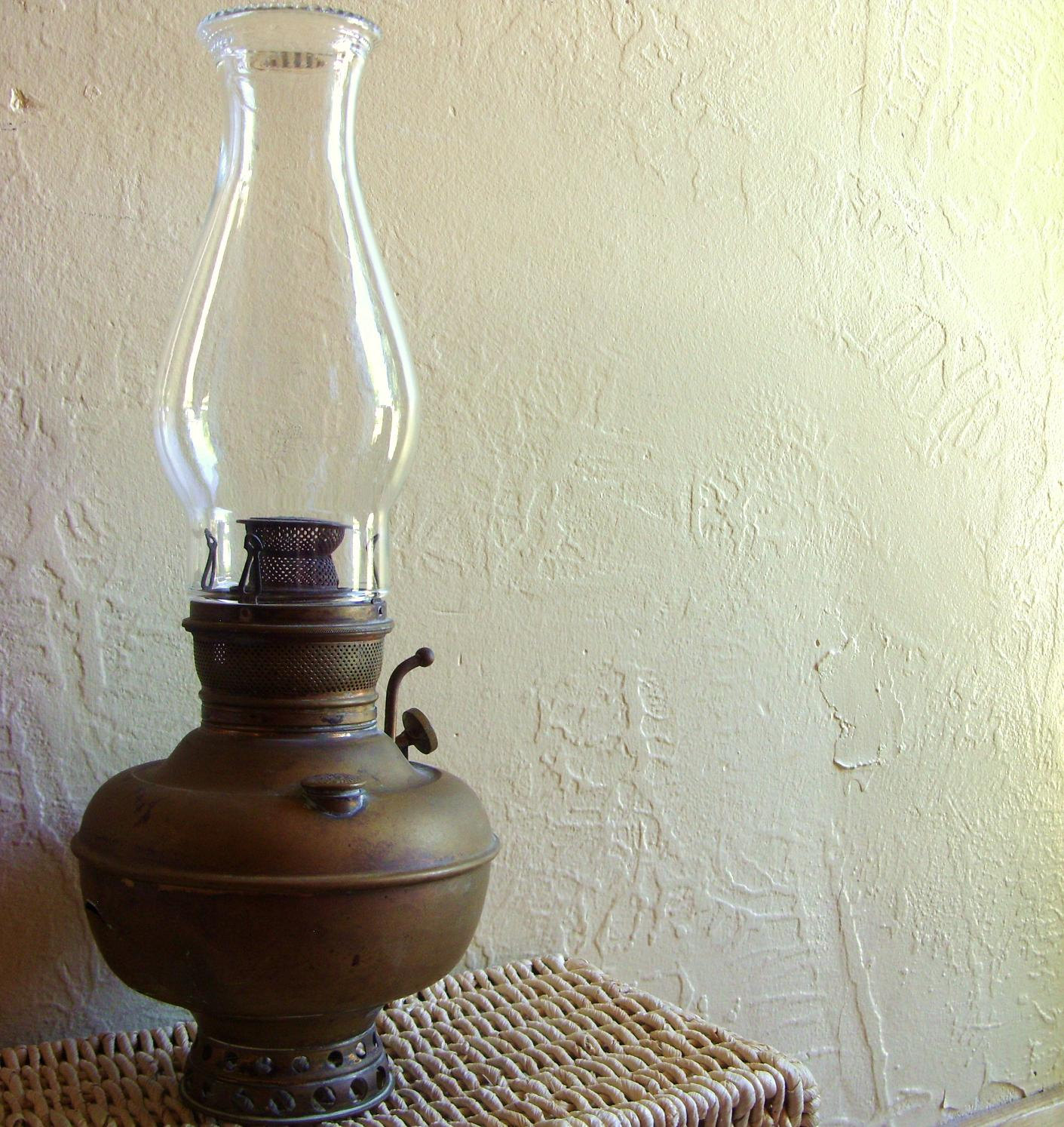 What Kind Of Oil In Oil Lamp at Teresa Glowacki blog