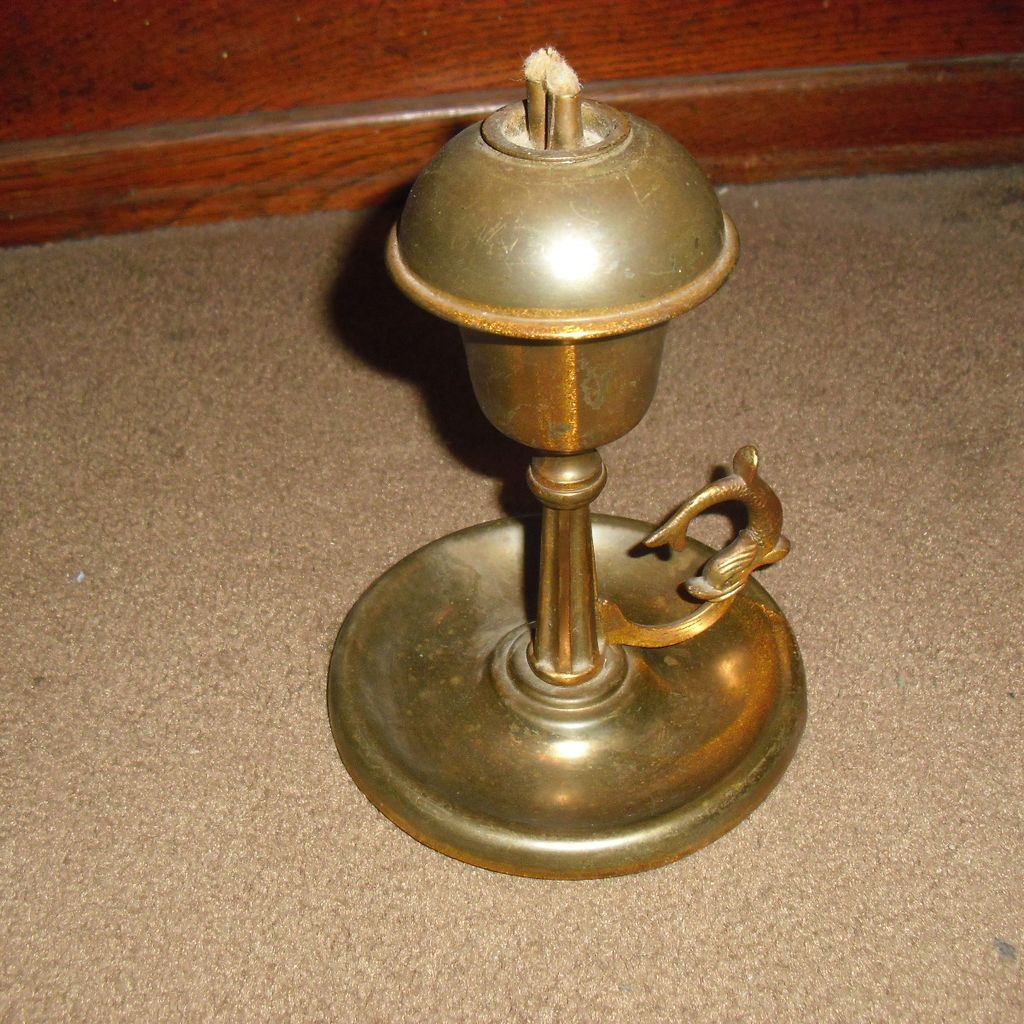 10 facts of Antique brass oil lamps Warisan Lighting