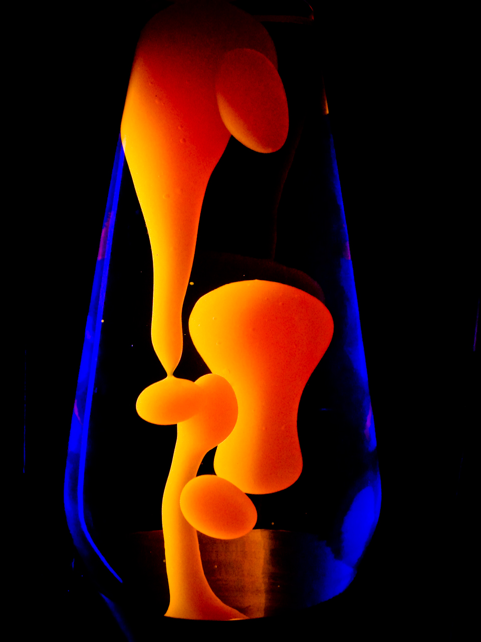 black light lava lamp