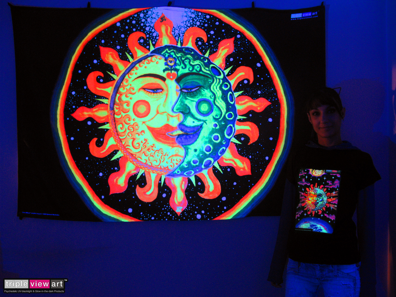 Black light wall art is the awesome decorative product? - Warisan Lighting