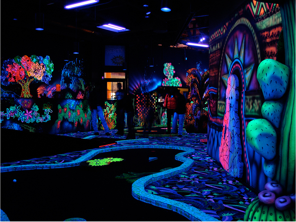 men black light paint ideas