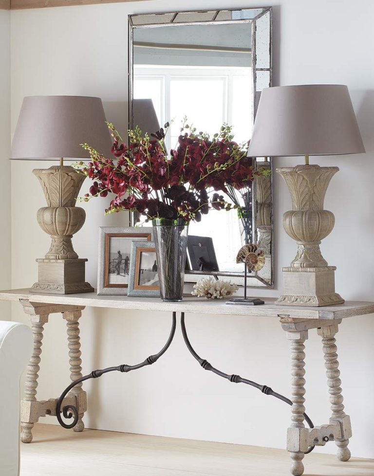 Console Table Lamps to light up your lobby Warisan Lighting