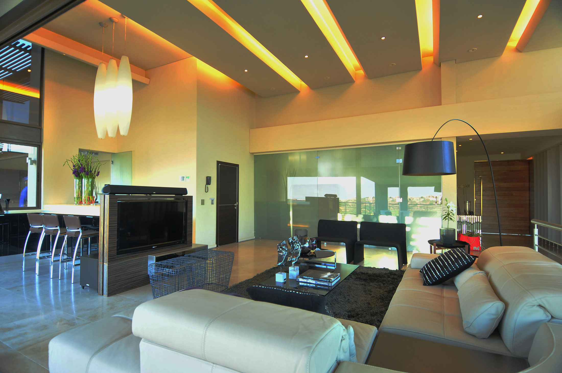 Accentuate The Decor With The Right Design Ceiling Lights