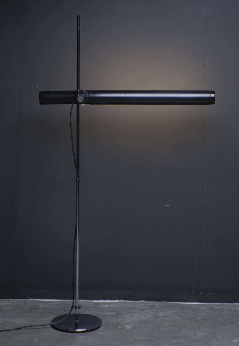 Lighting the dead spaces in your home with Fluorescent floor lamp