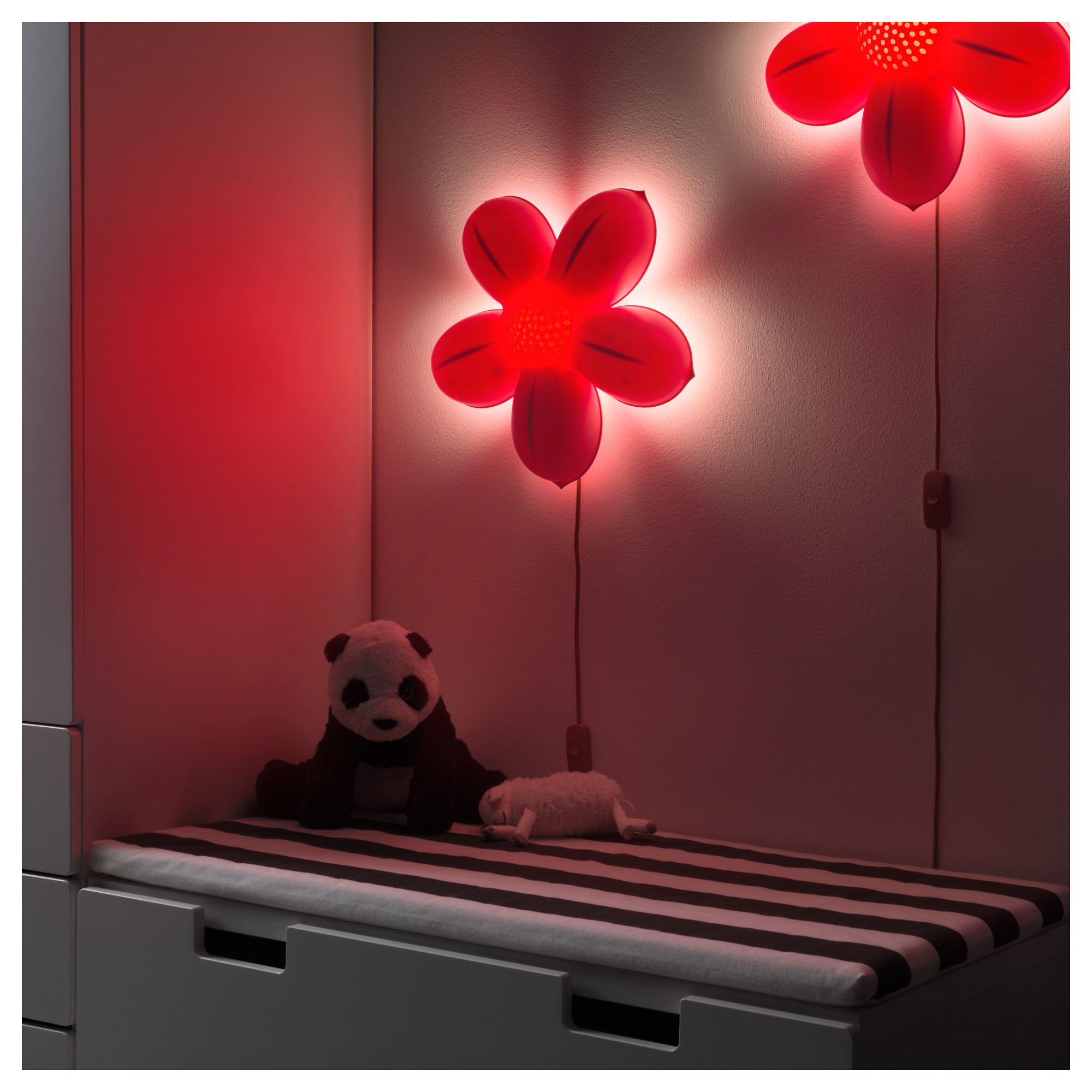 Ikea wall flower light are the best lights for customization - Warisan ...