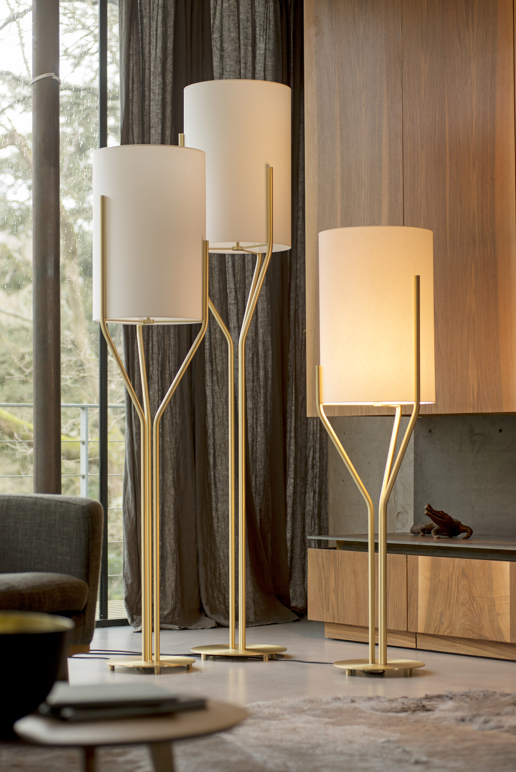 TOP 10 Luxury floor lamps 2022 - Warisan Lighting