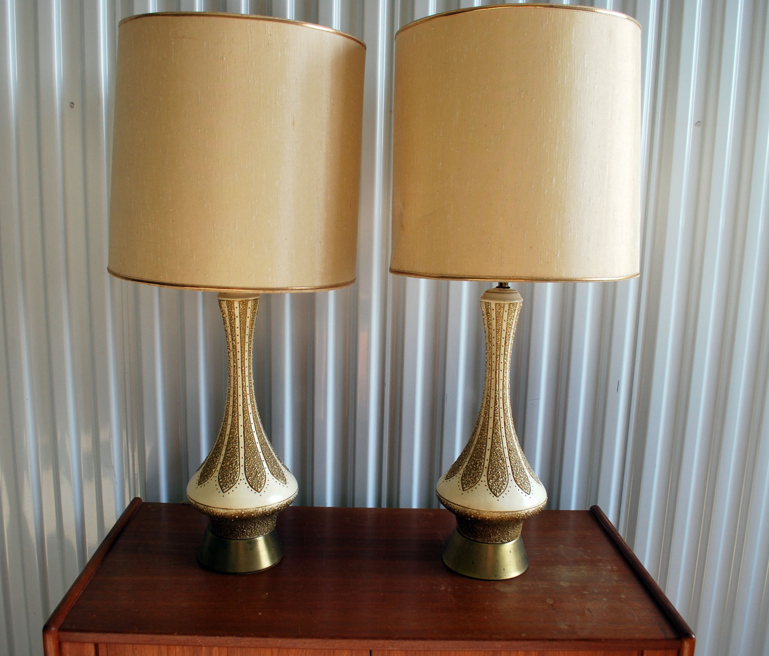 25 Mid century modern lamps to light up your life Warisan Lighting