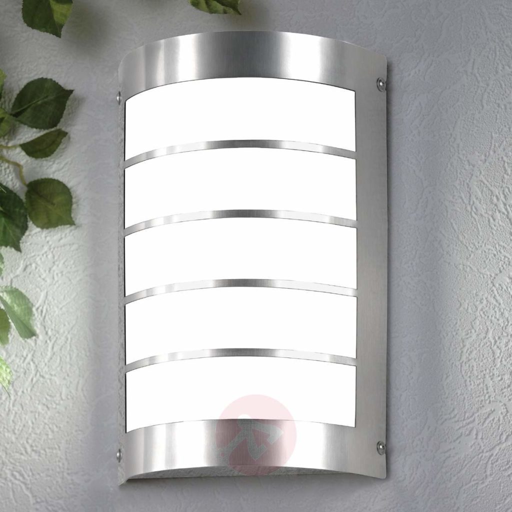 Benefits of Modern exterior wall lights Warisan Lighting