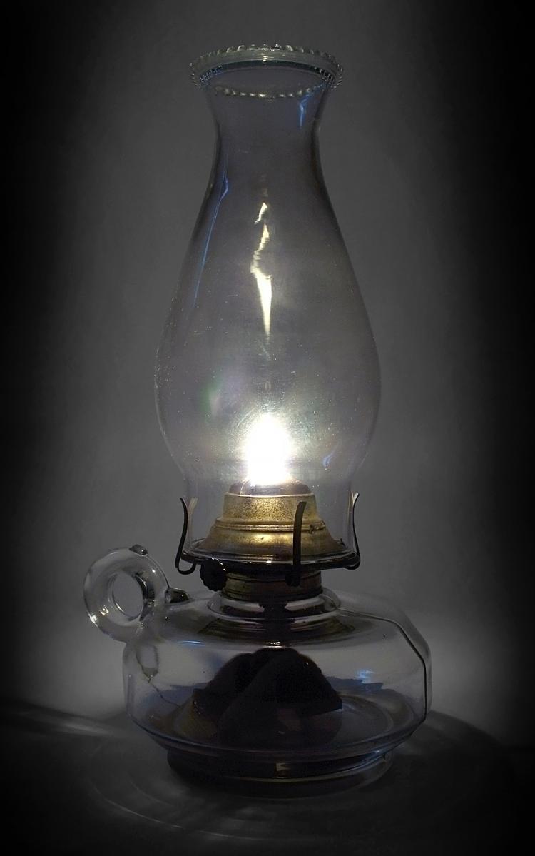 Old Fashioned Oil Lamps Light Without Electricity Warisan Lighting