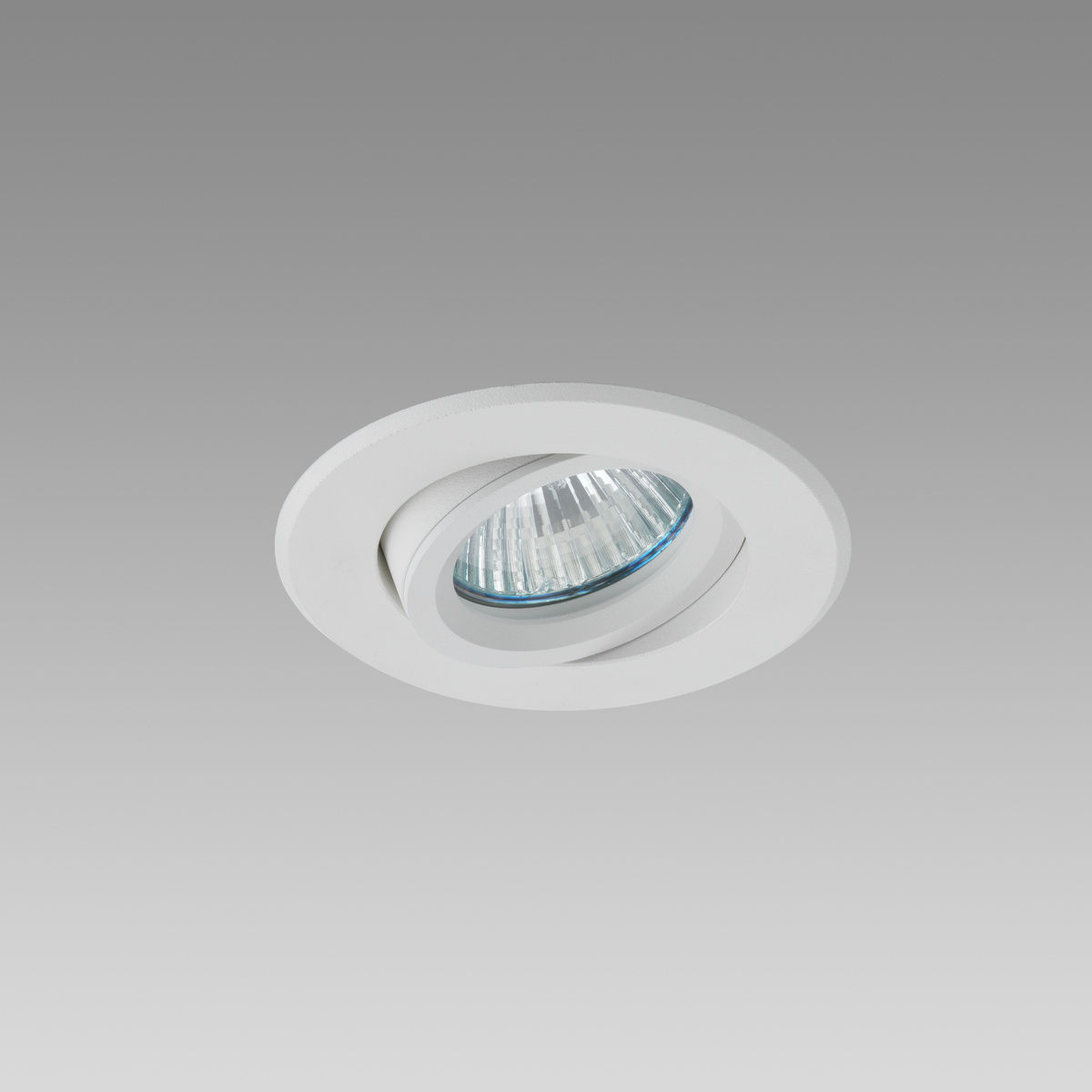 10 reasons to install Recessed halogen ceiling lights ...