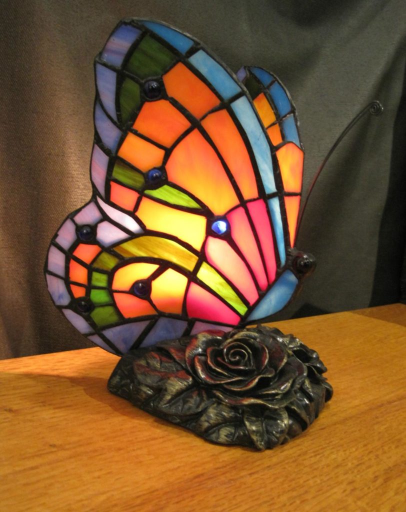 Use stained glass butterfly lamp to lit your home Warisan Lighting