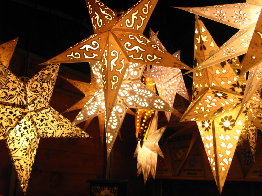 25 amazing Star lamps for a Fantastic Night Experience - Warisan Lighting