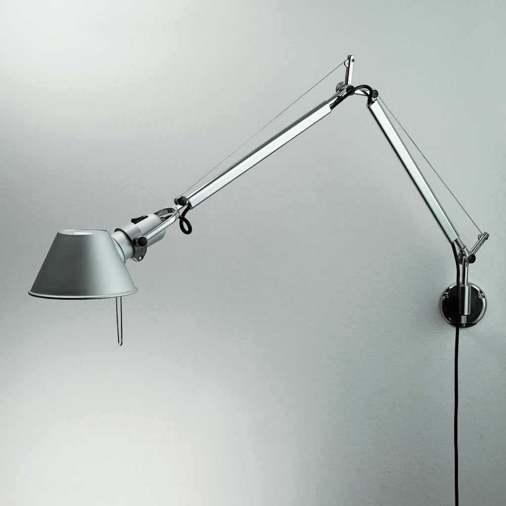 he Importance Of A Good Wall Mount Reading Lamp | Warisan Lighting