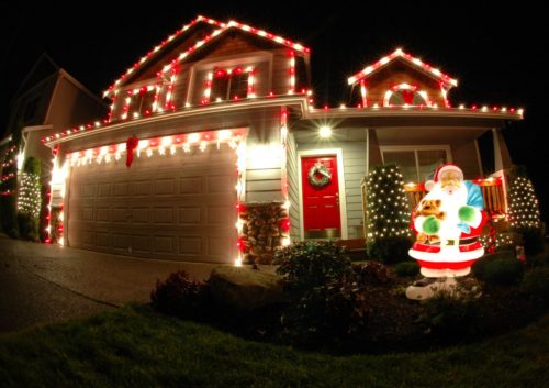 easy-outdoor-christmas-lights-photo-15