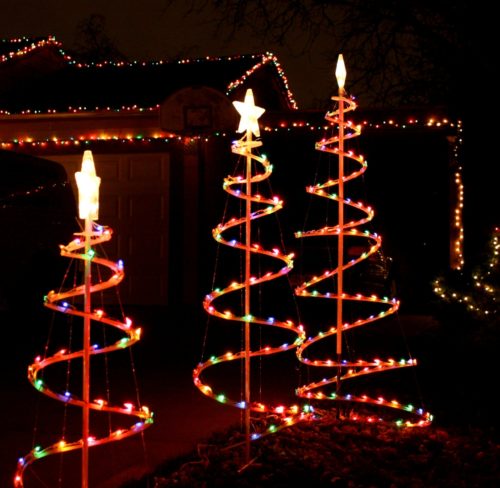 large-christmas-outdoor-lights-photo-14