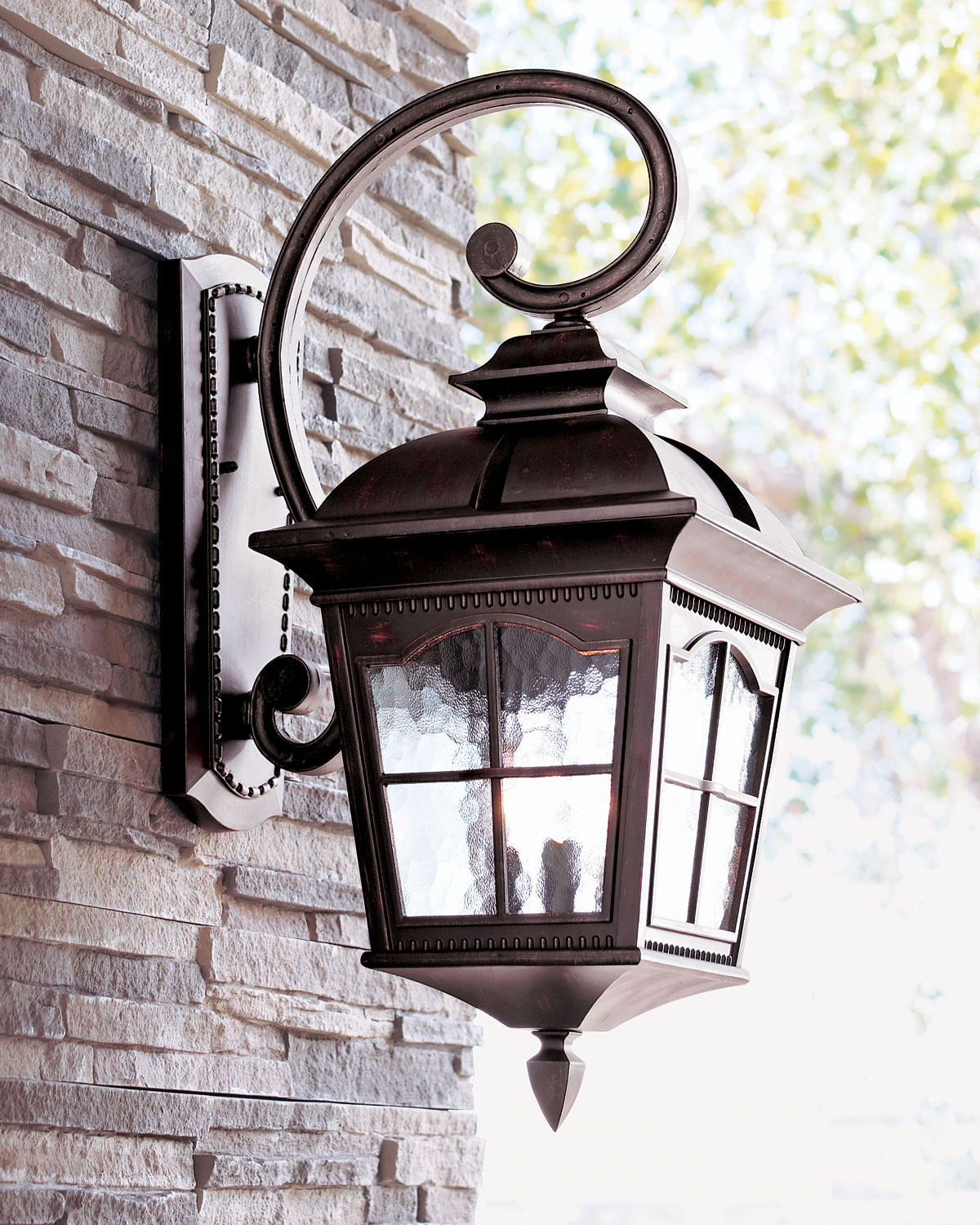 Outdoor light fittings