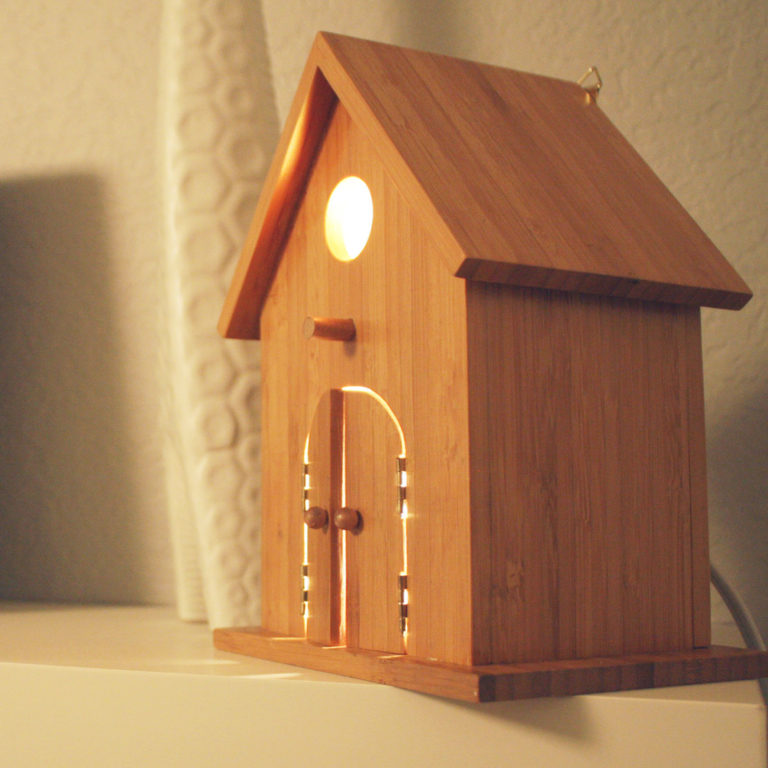 Birdhouse lamp - feel birds near you - Warisan Lighting
