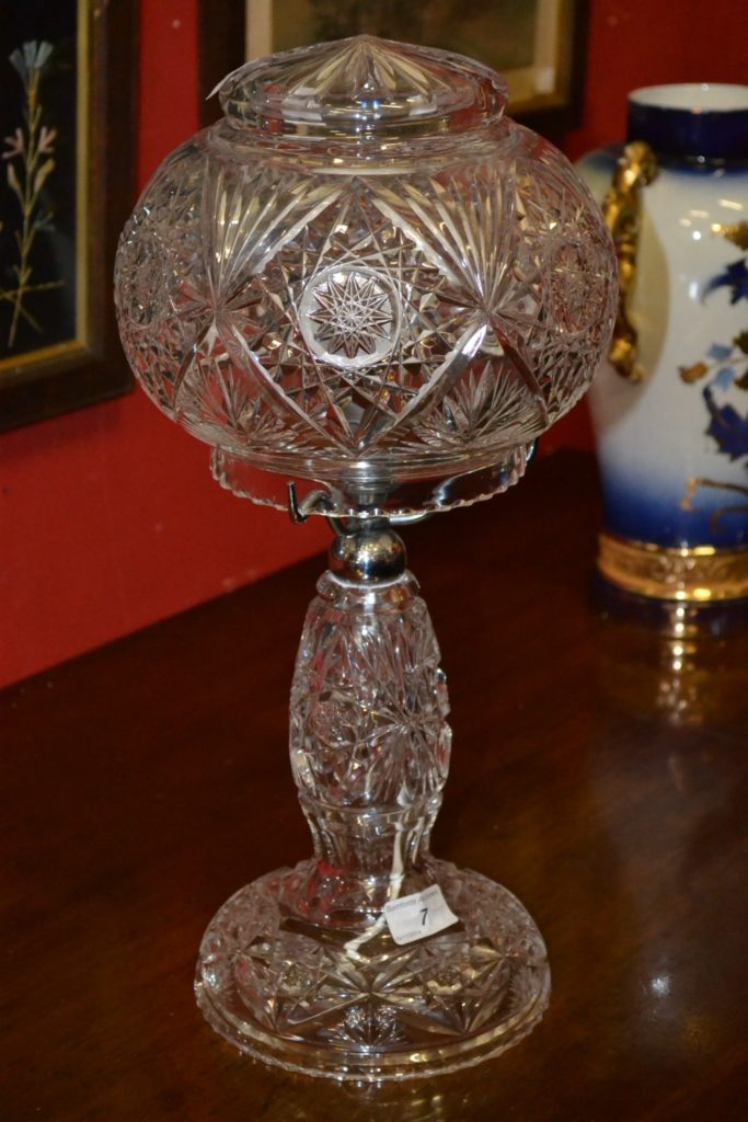 Discover the beauty of Lead crystal lamps Warisan Lighting