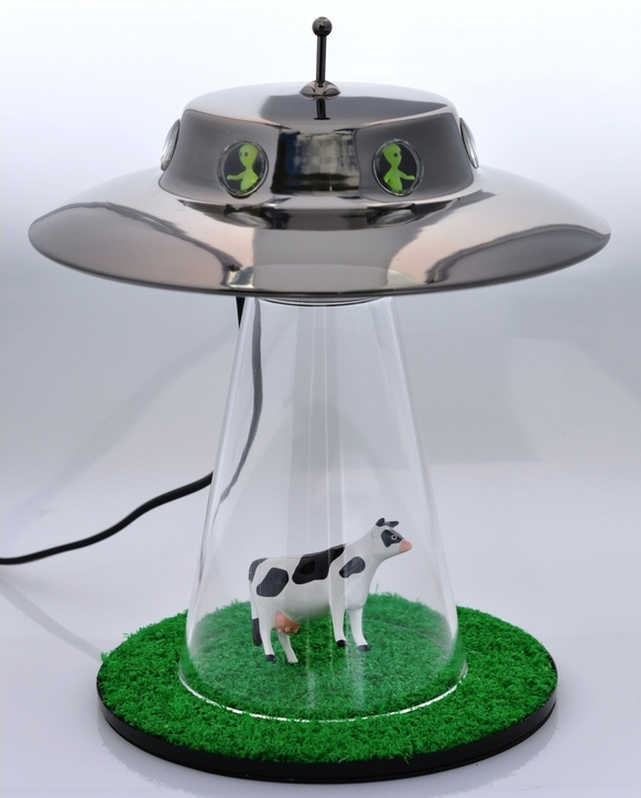 alien abduction lamp photo - 4