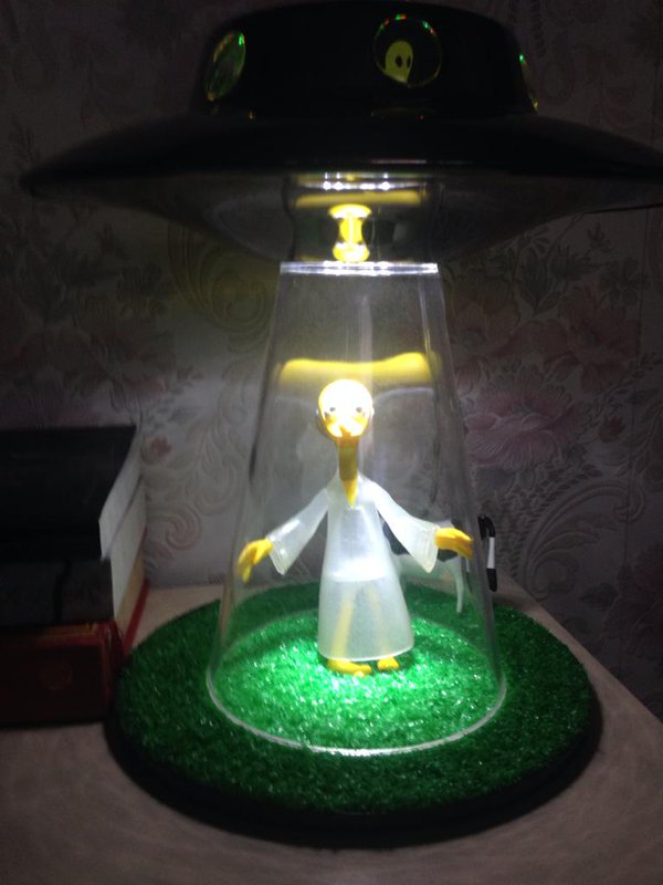 alien abduction lamp photo - 6