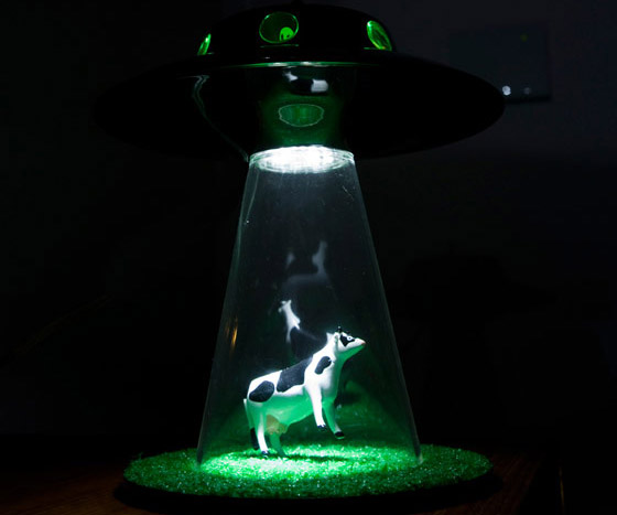 alien abduction lamp photo - 9