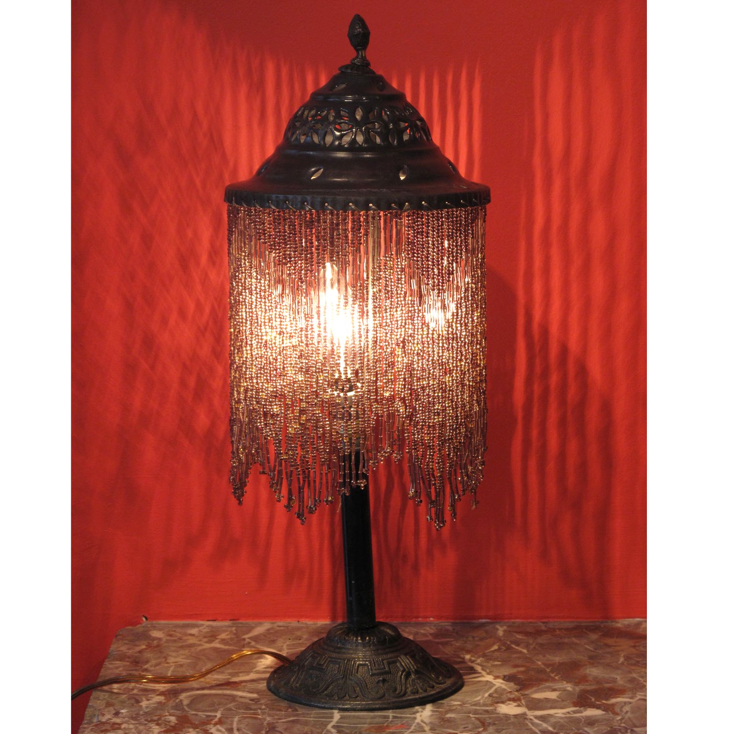 beaded table lamp photo - 5